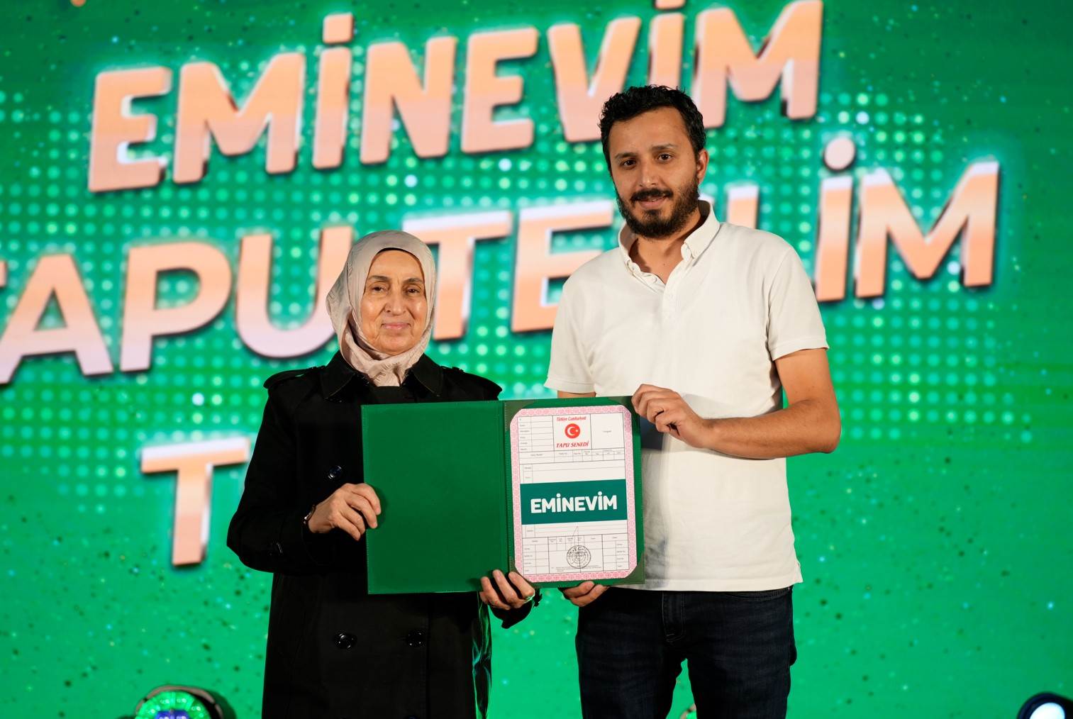 Eminevim’de Tapu Teslim Töreni Heyecanı
